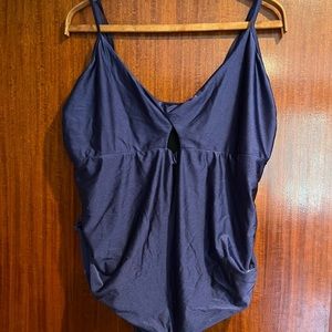 CUPSHE Navy Blue Peep Hole One Piece 4X